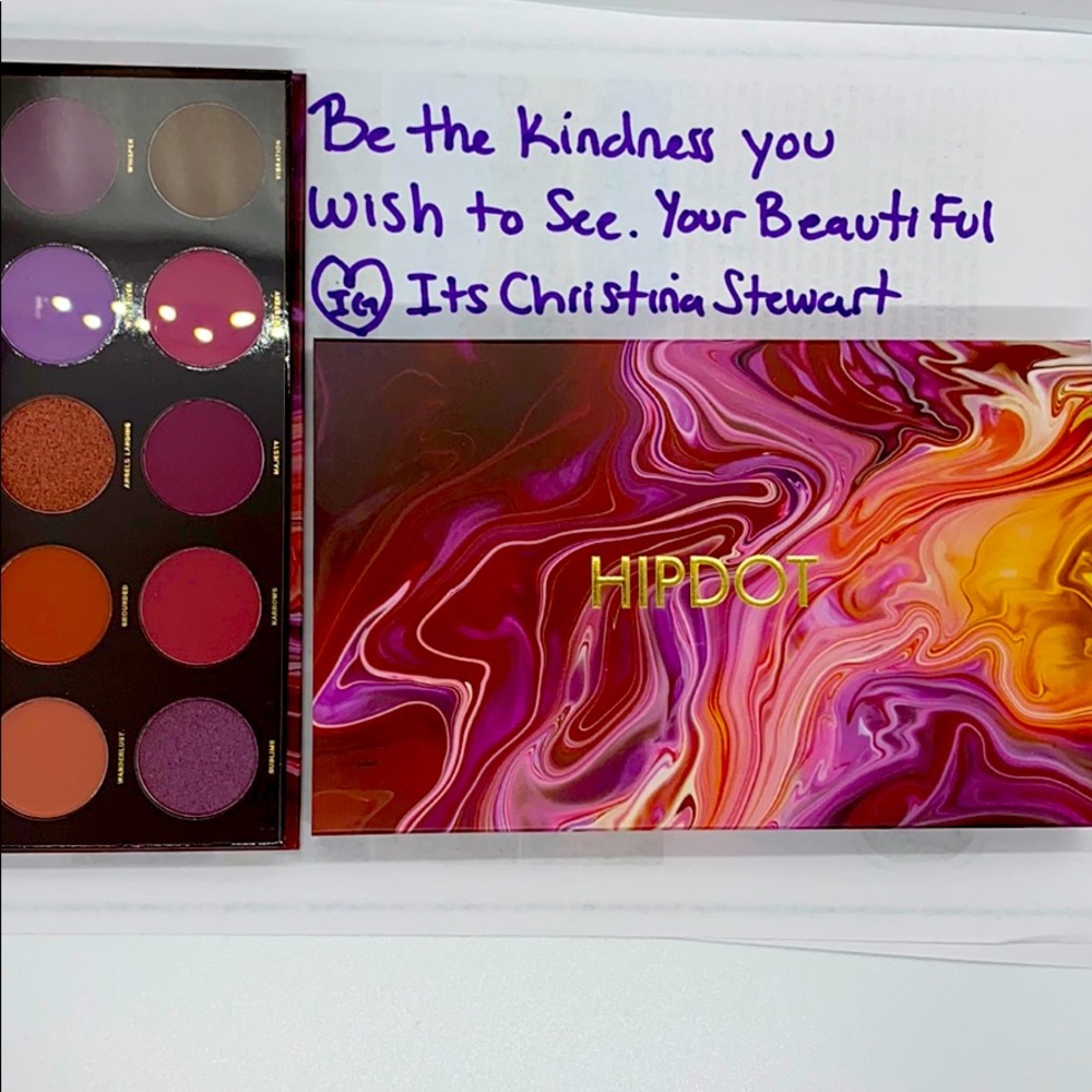 Hip dot palette